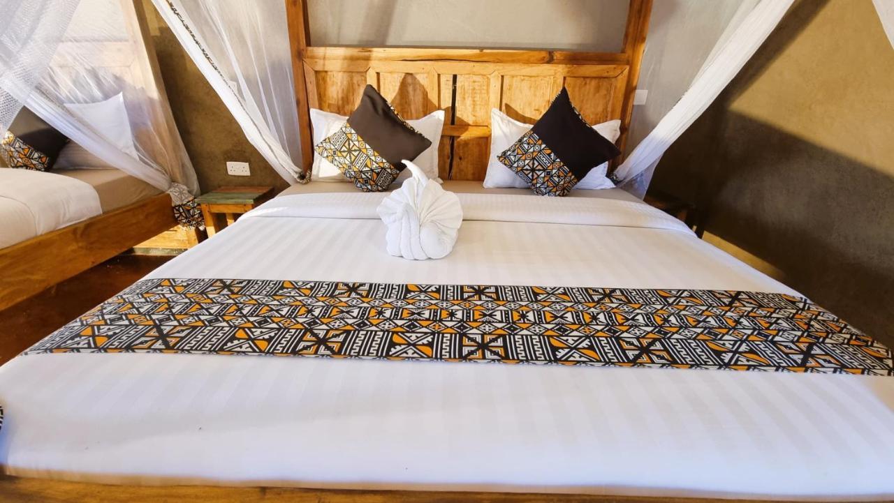 Africa Safari Maasai Boma Villa Serengeti Exterior photo