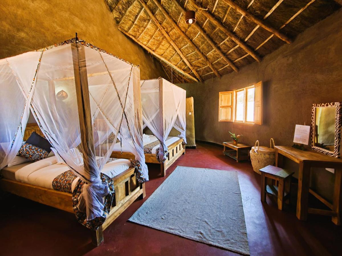 Africa Safari Maasai Boma Villa Serengeti Exterior photo