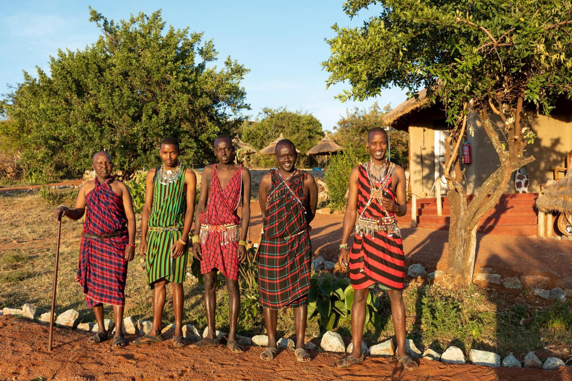 Africa Safari Maasai Boma Villa Serengeti Exterior photo